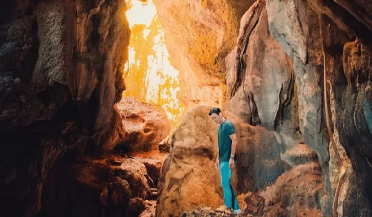 Goa Batu Cermin, Destinasi Wisata Alam Dengan Panorama dan Cerita Menarik