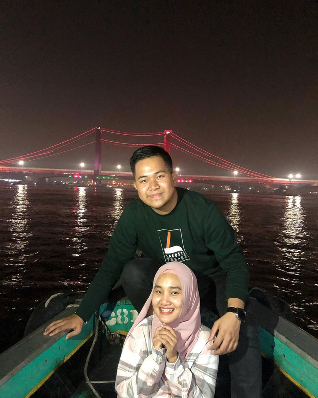 7 Potret kekompakan Fatin Shidqia dengan sang kekasih, manis banget