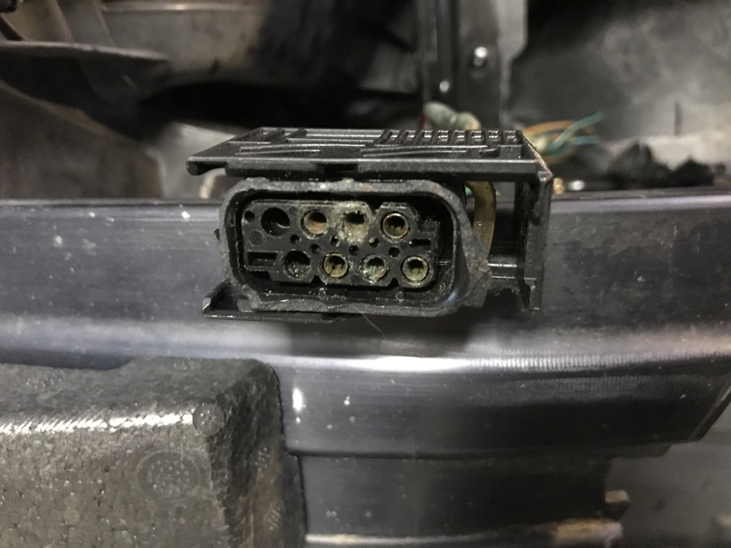 8B2AD343-F280-443E-B572-3B404A9B41CD