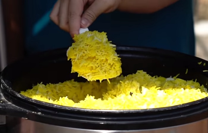 Beras basmati yang digunakan di Nasi Kebuli Robot.