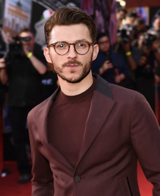 Tomholland-Beard-1.png