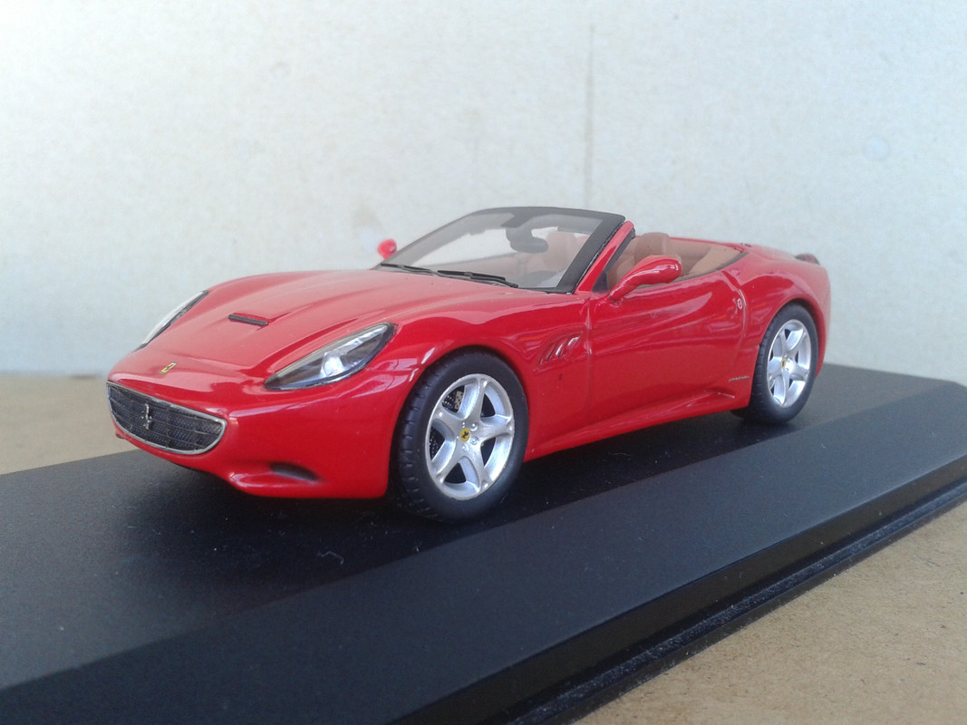 2009 Ferrari California (Hot Wheels Elite) (8)