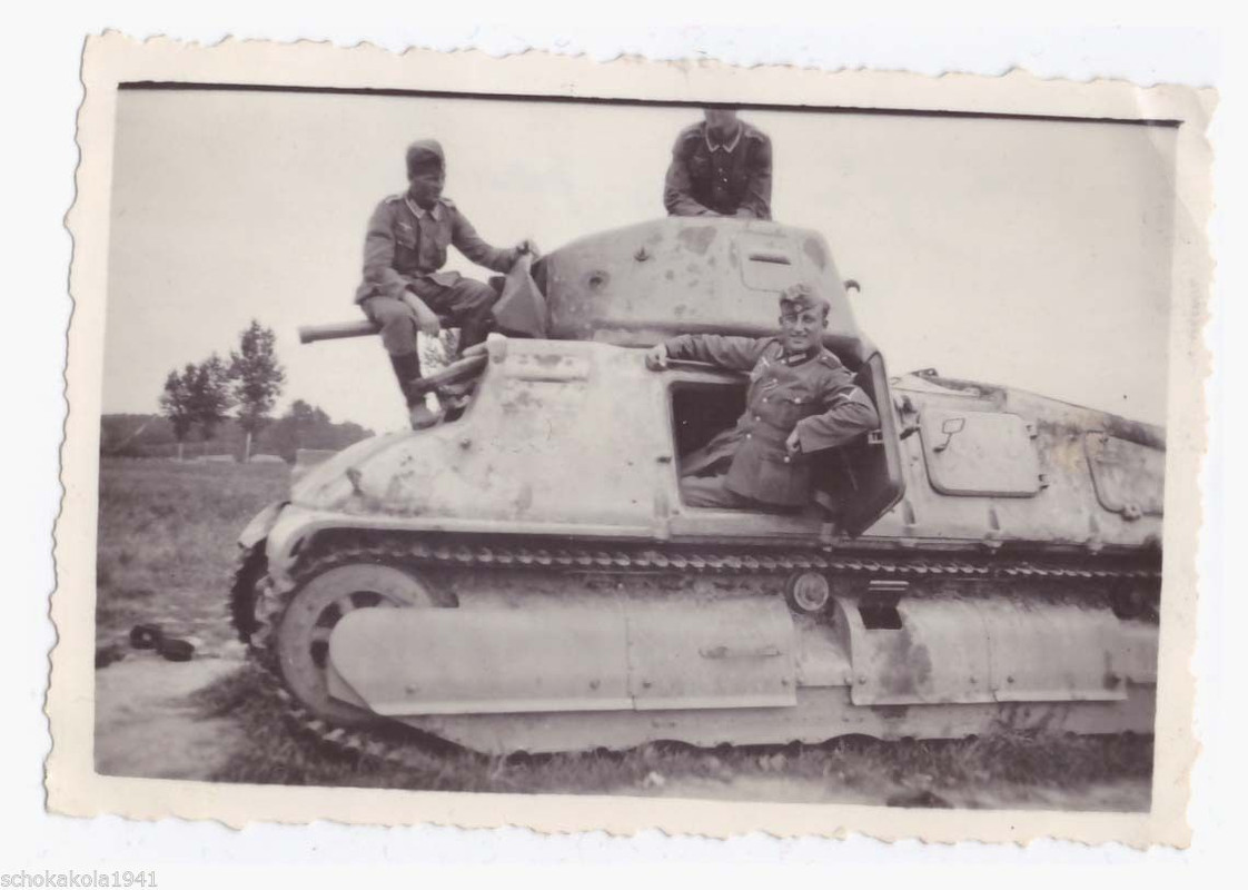 Original Foto eroberter französischer Panzer