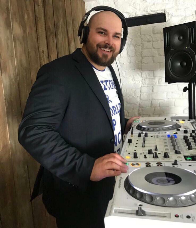 0D9D0D4D-B216-4889-91E7-EC31F562EB9C