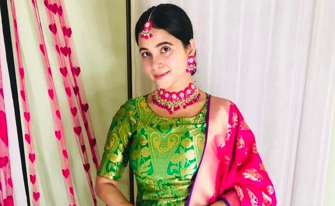 Viral Santoor Model Stripping Pressing Boobs & Pussy Spreading