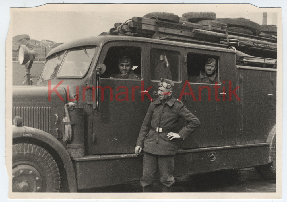 Foto Wehrmacht 1944 Feuerwehr Polizei Nürnberg L