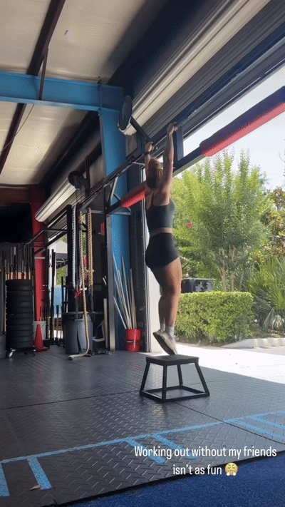 ezgif-3a8632f3a00705.gif