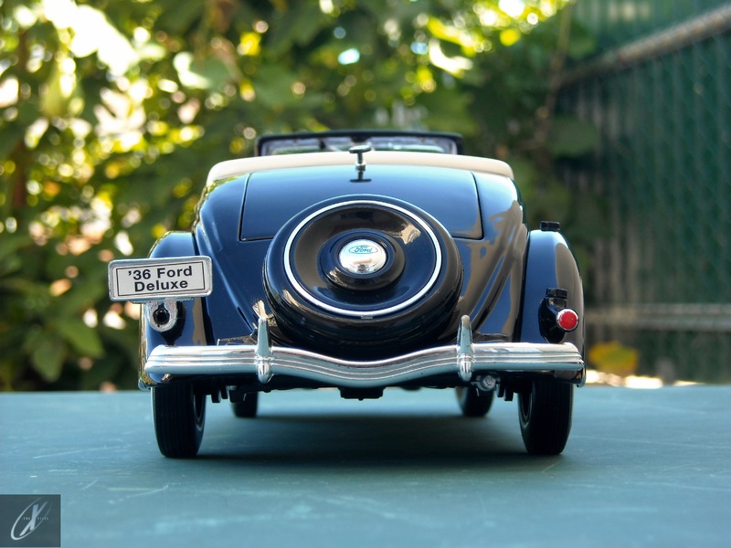 Ford Model 68 DeLuxe Convertible (6)