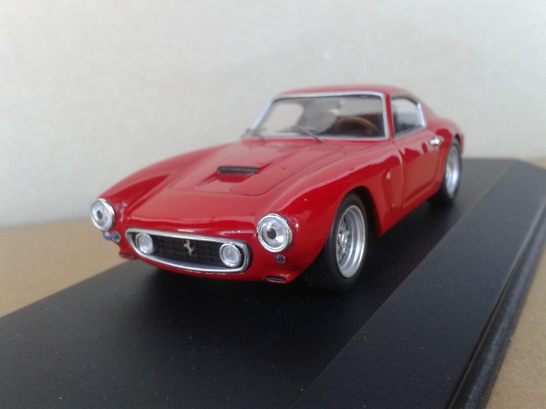 1959 Ferrari 250 GT Berlinetta SWB (Hot Wheels Elite) (4)