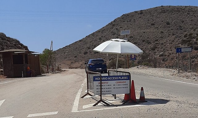 Cabo de Gata y costa Este de Almería - Blogs de España - Dia 5. Playas del Cabo de Gata. Mónsul. (1)
