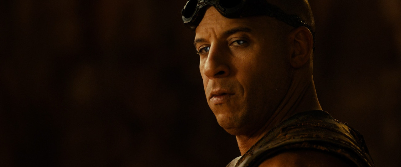 Riddick (2013) DC.mkv_snapshot_00.30.32_[2018.03.31_08.07.01]
