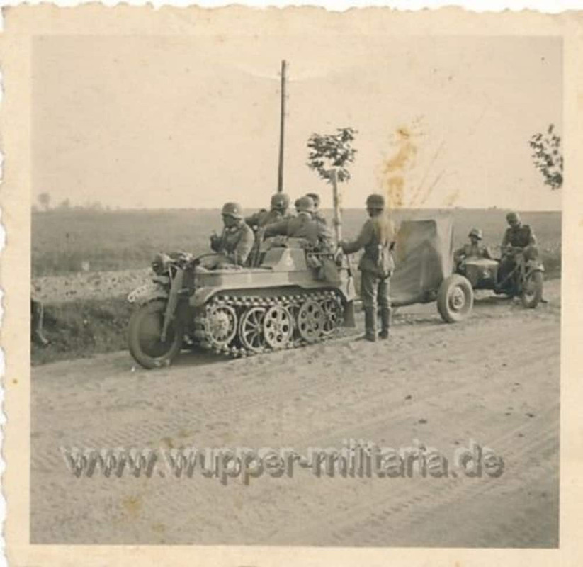 NSU Kettenkrad   Anhänger - Krad - Sidecar - Bei