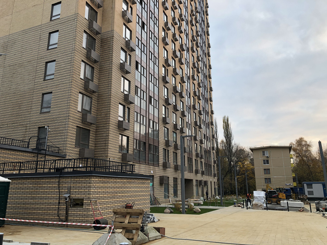 2B51D843-7C68-413F-A38E-E196661C2C1F