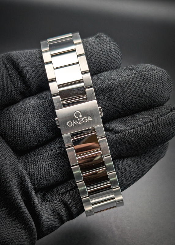 PXL 20251213 014419099 PORTRAIT ORIGINAL