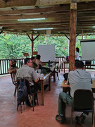 Equipo de Innoval recogiendo evidencia en campo