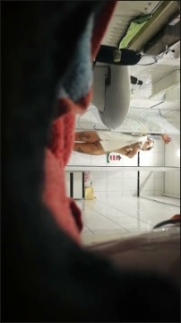 [Image: Voyeur14325150216.jpg]