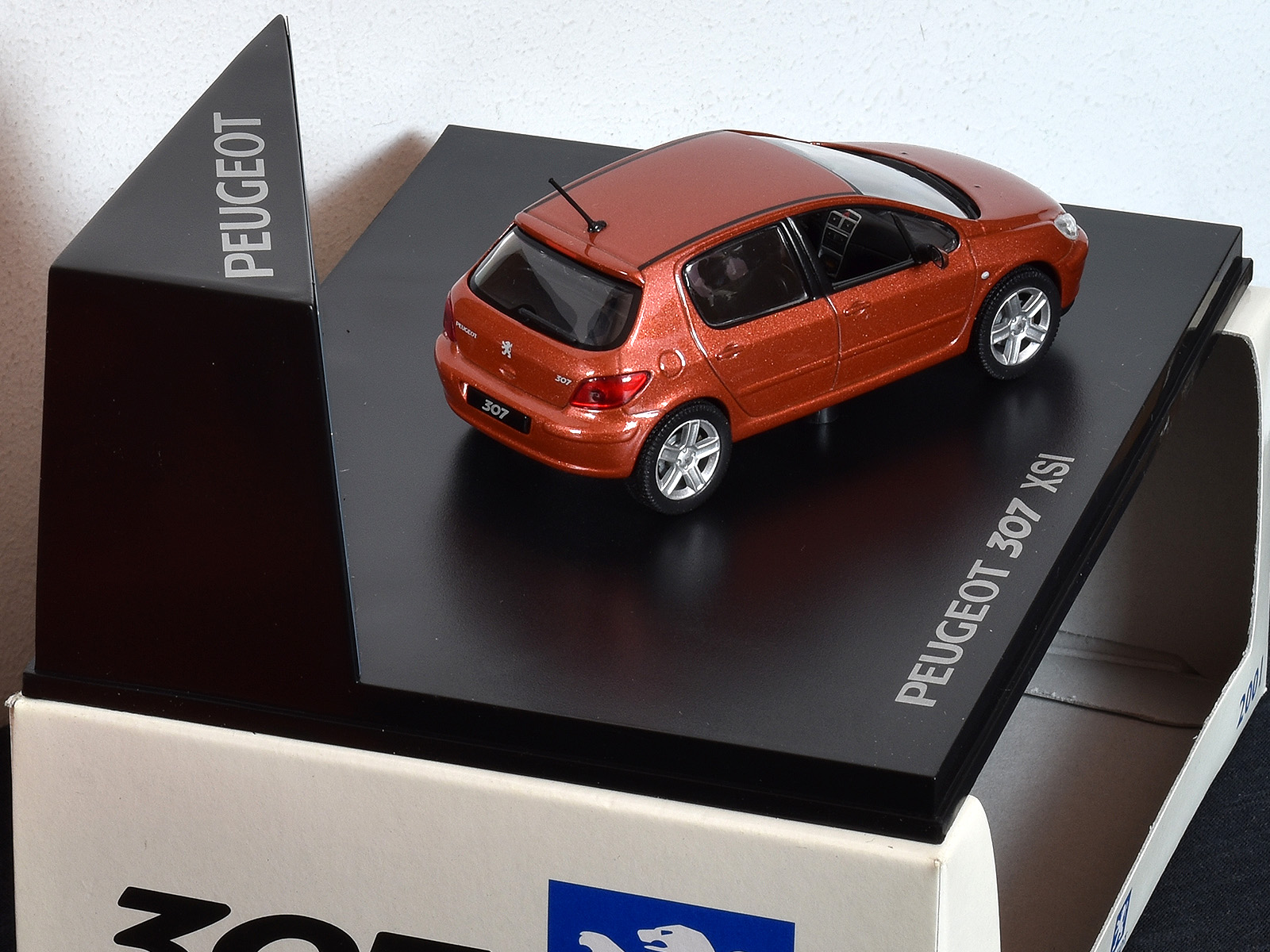 Peugeot 307 XSi 5 Door metallic orange ( Norev) 02 — Postimages