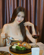 2018-11-02 02.52.52 1903646530183695772_526262176