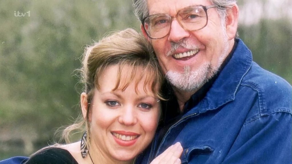 [Image: 2qb3jh3bxod2.jpg]