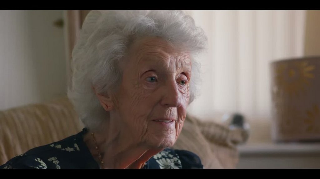 [Image: 975efwk5uwvu.jpg]