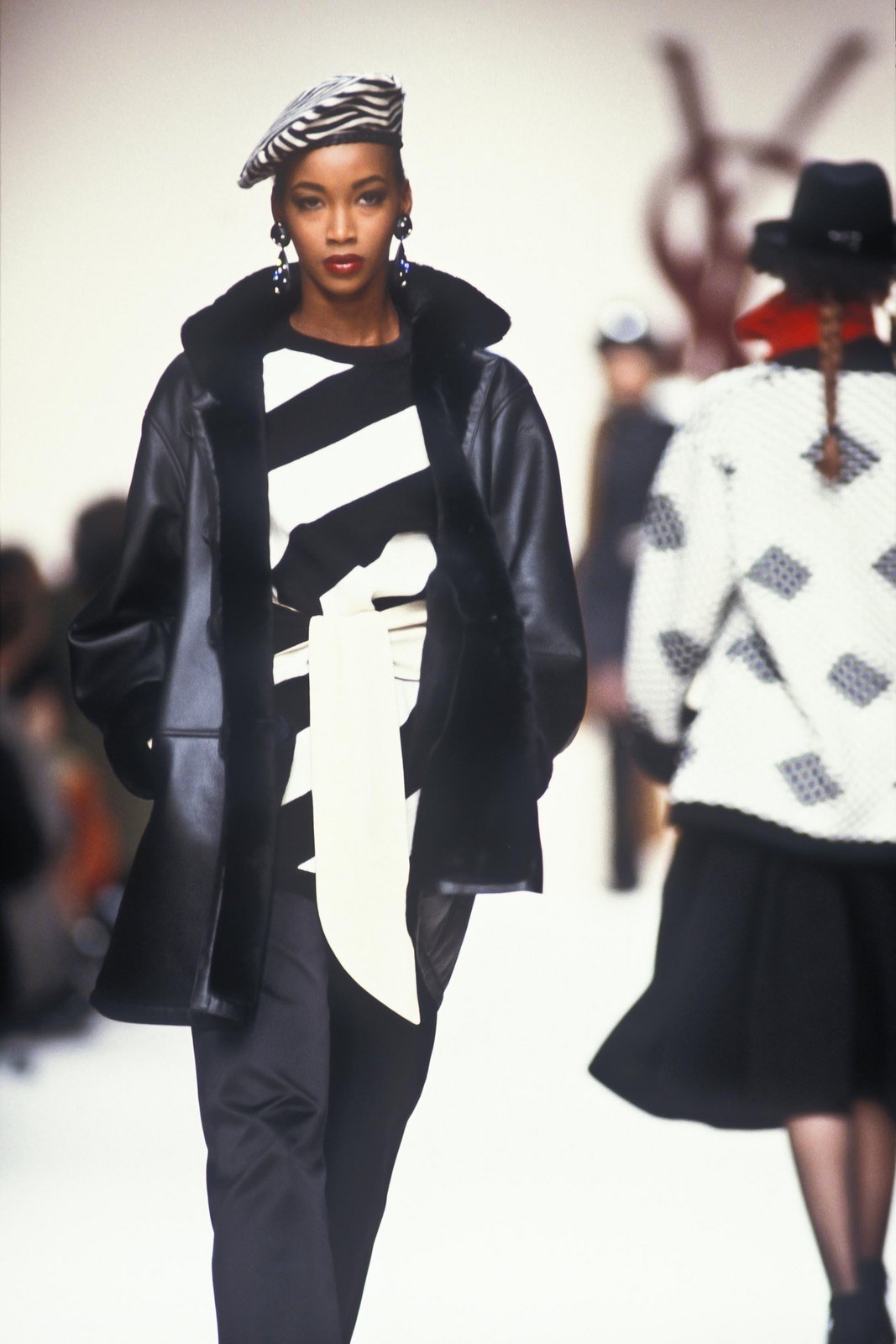 Fashion Classic: Yves Saint LAURENT Fall/Winter 1992 | Page 2 ...