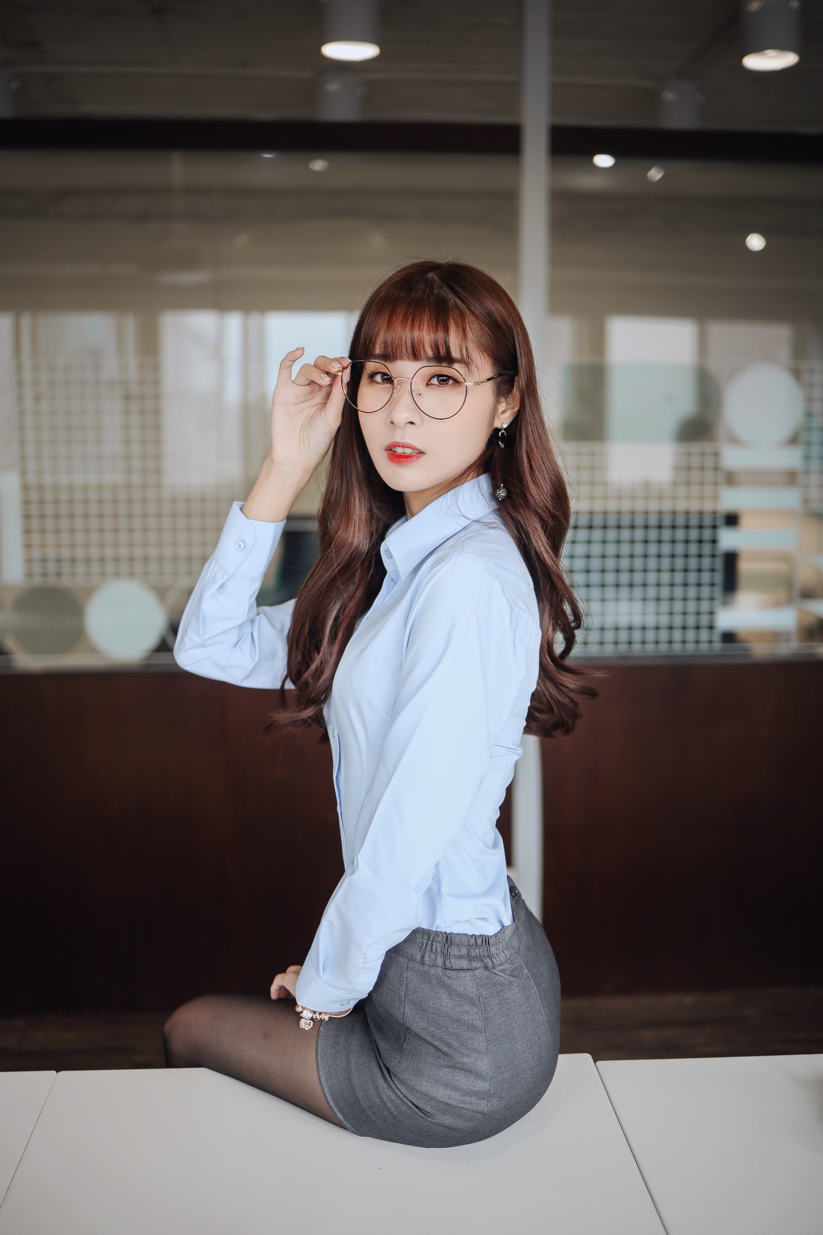 泥泥汝 OL 女郎 A 主题 写真图集｜职业风高清摄影（31P｜155MB）插图5