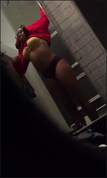 [Image: Voyeur61305102050.jpg]