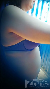 [Image: Voyeur15455093248.jpg]
