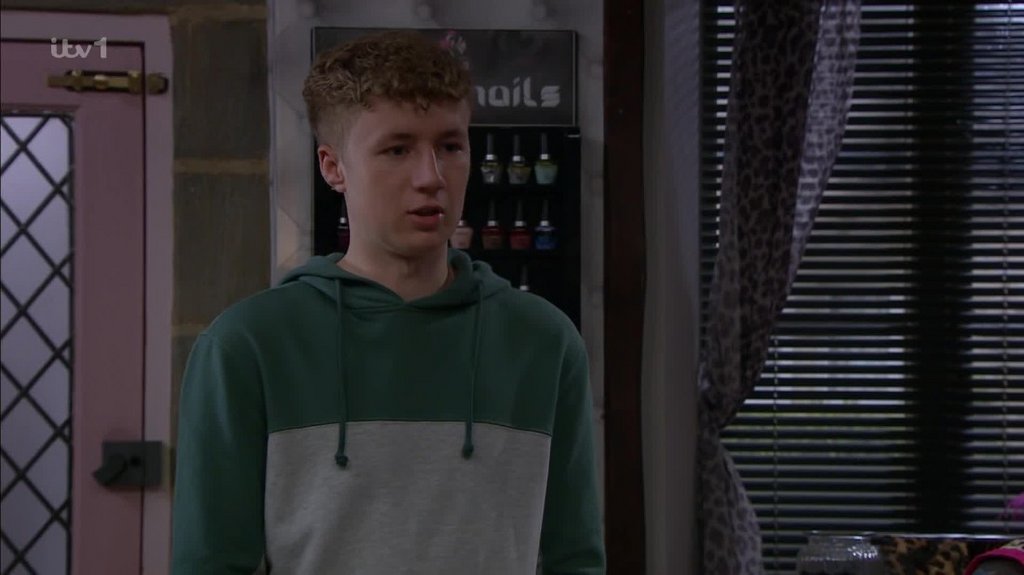 [Image: j432j8tgblsu.jpg]