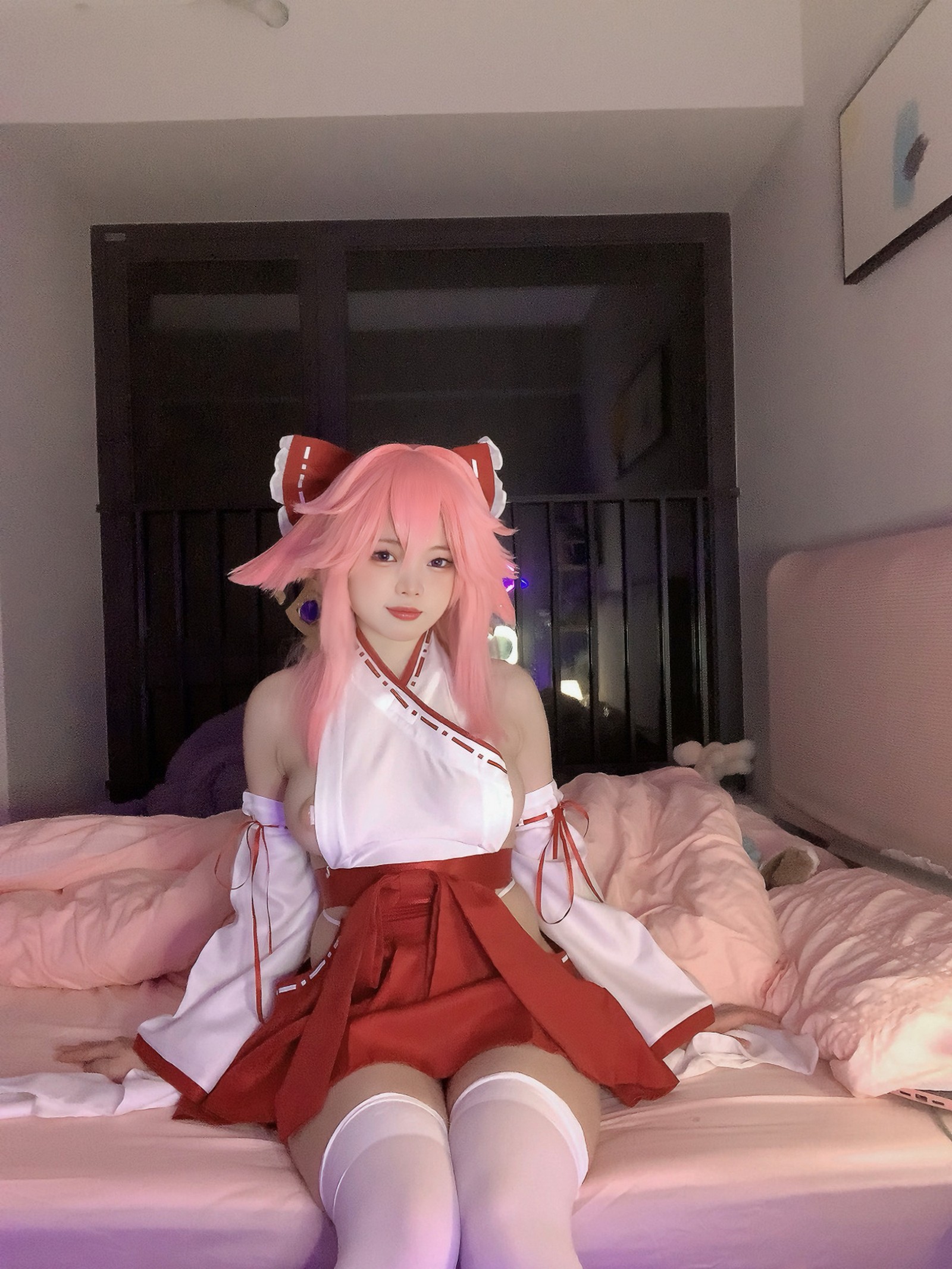 小瑶幺幺 八重巫女 Cosplay 写真合集【39P + 1V｜47.3MB】