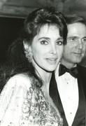 connie-sellecca-b40