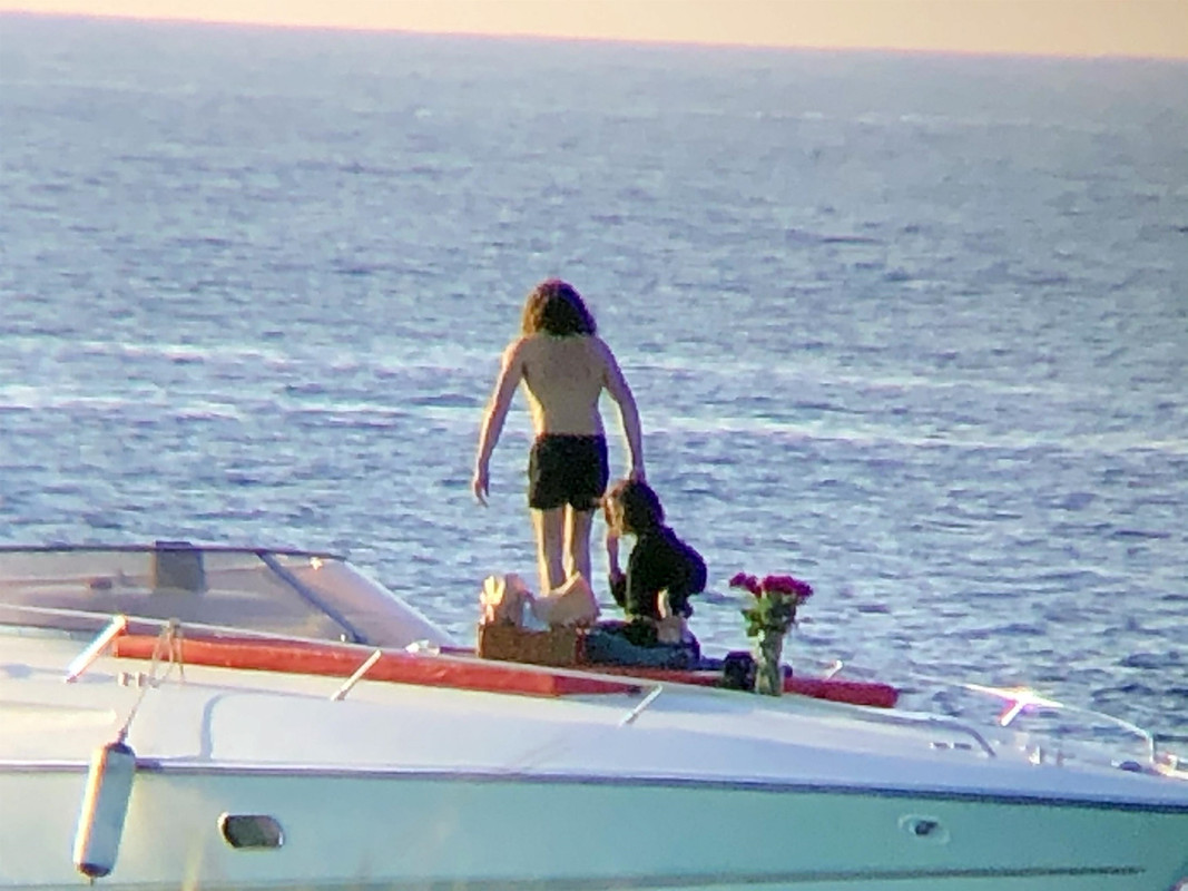 emmawatson-updates.com (35)