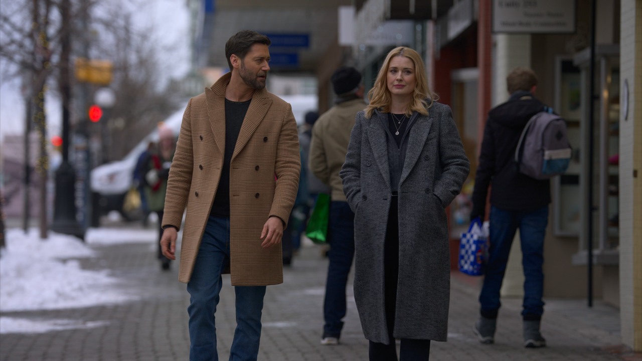 mpv shot My Secret Santa 2025 2160p UHD NF WEB DL HDR DV HEVC Нечипорук 00 06 45 0003