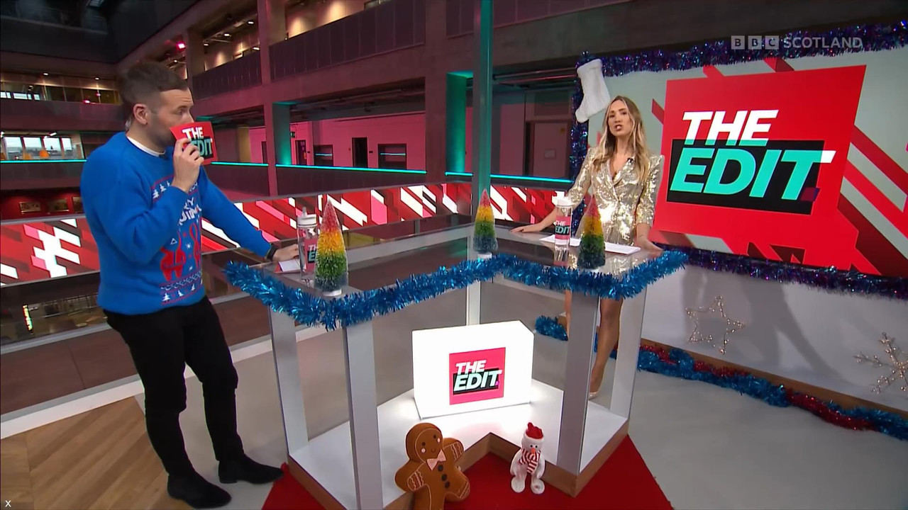 12.25 - 20.00.00 - The Edit Christmas Special. Amy Irons and David Fa....ts_snapshot_31.17_[2021.12.