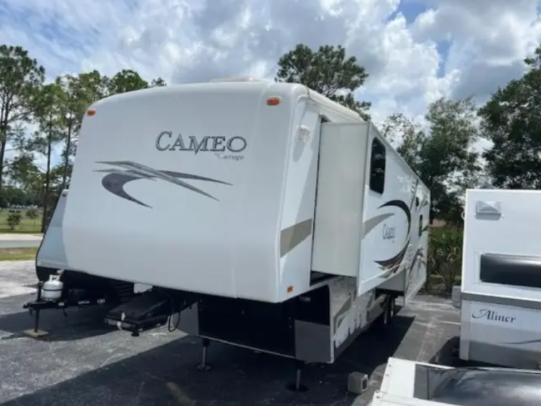 Vehicle thumbnail 11