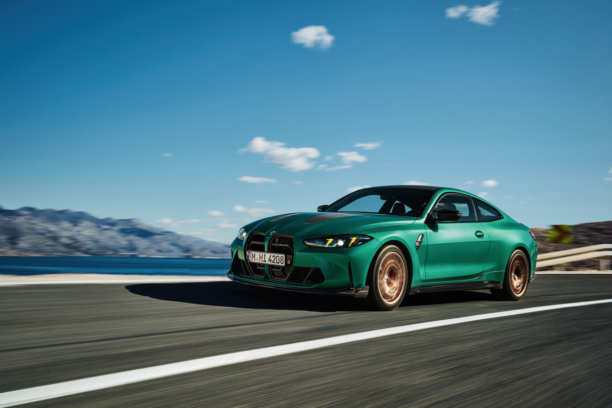 P90548596_highRes_the-all-new-bmw-m4-c