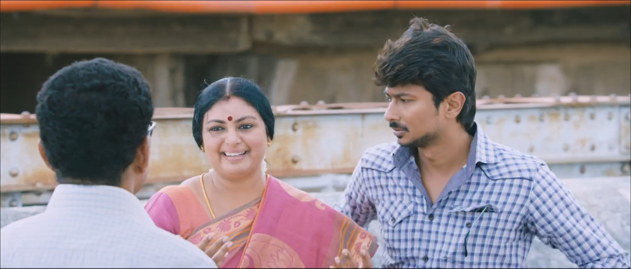 Nannbenda 2015 WebRip [Tamil] 480p 720p ESub Screenshot