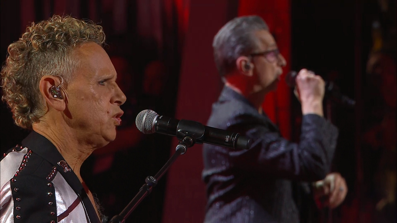 Depeche Mode - Ghost Againn & Personal Jesus,Sanremo 2023,11 Feb.ts_20230212_080519.402