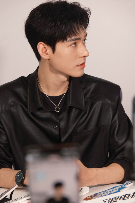 008t-WBInly1hgict6iv6mj323u35she0.jpg