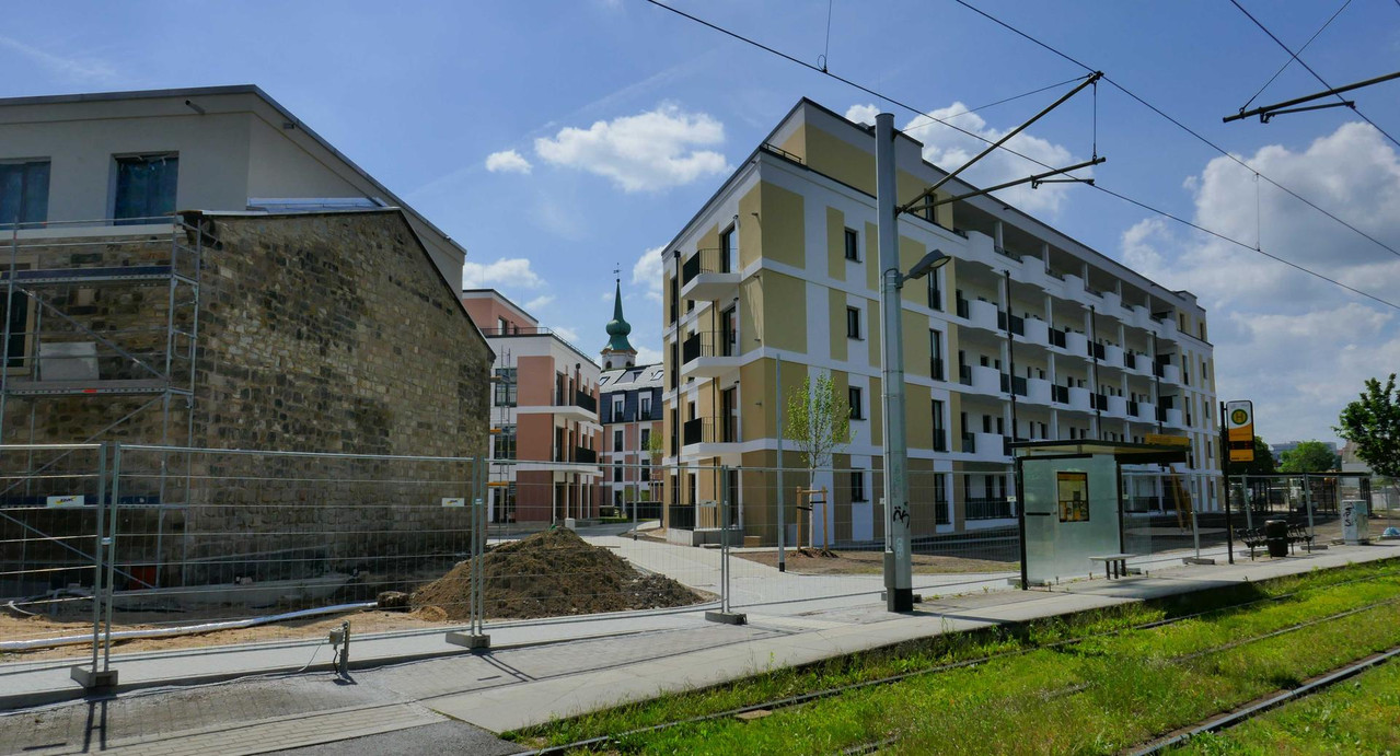 Bild: https://i.postimg.cc/7L7GvSQ2/P1360450.jpg