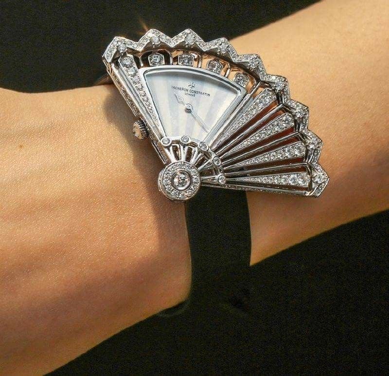 clock-watch-fan.jpg