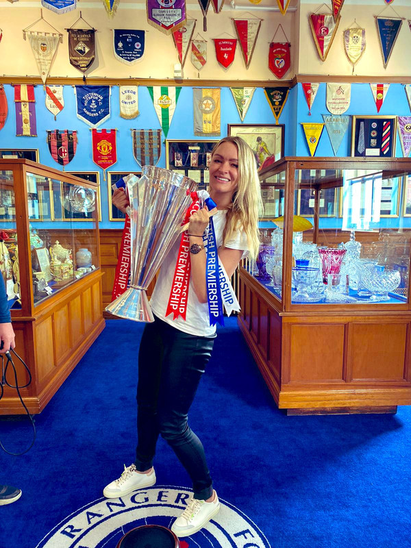 2C07ECC0-9141-40D3-98C1-3332DE3A4B1D