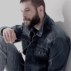 213AC31A-4165-4E50-B810-BF173C3E881B