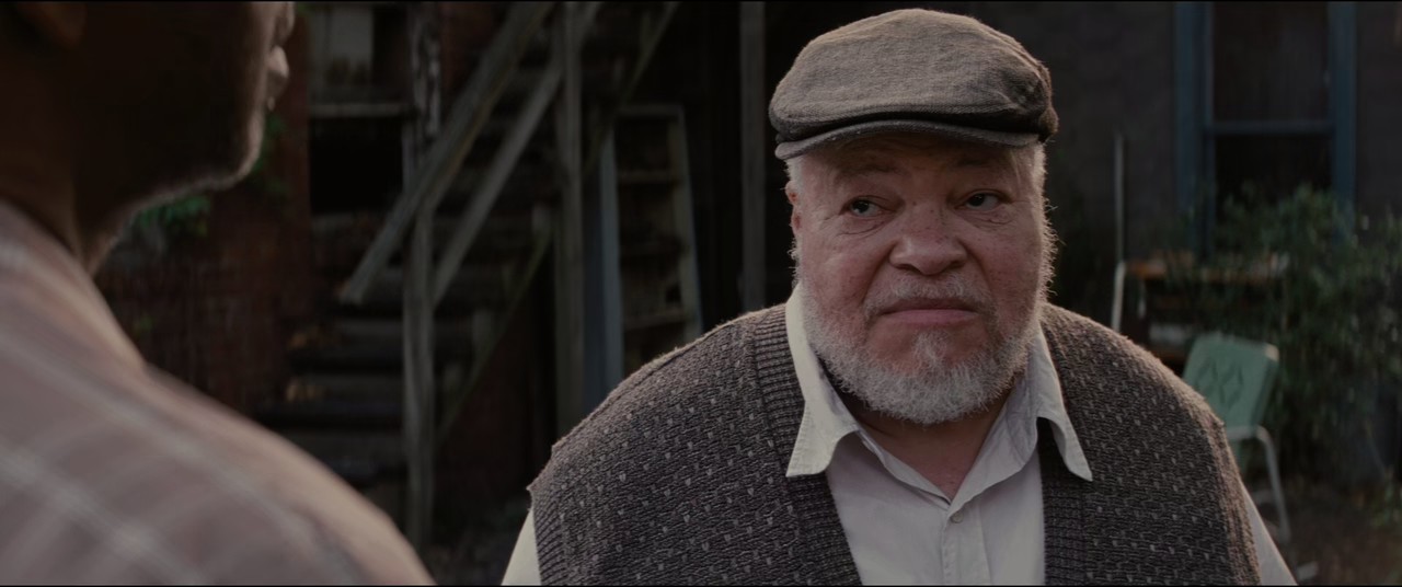 Fences-2016-Blu-Ray-Hindi-English-720p-10bit-HEVC-HE-AAC-5-1-ESub-mkv-0002