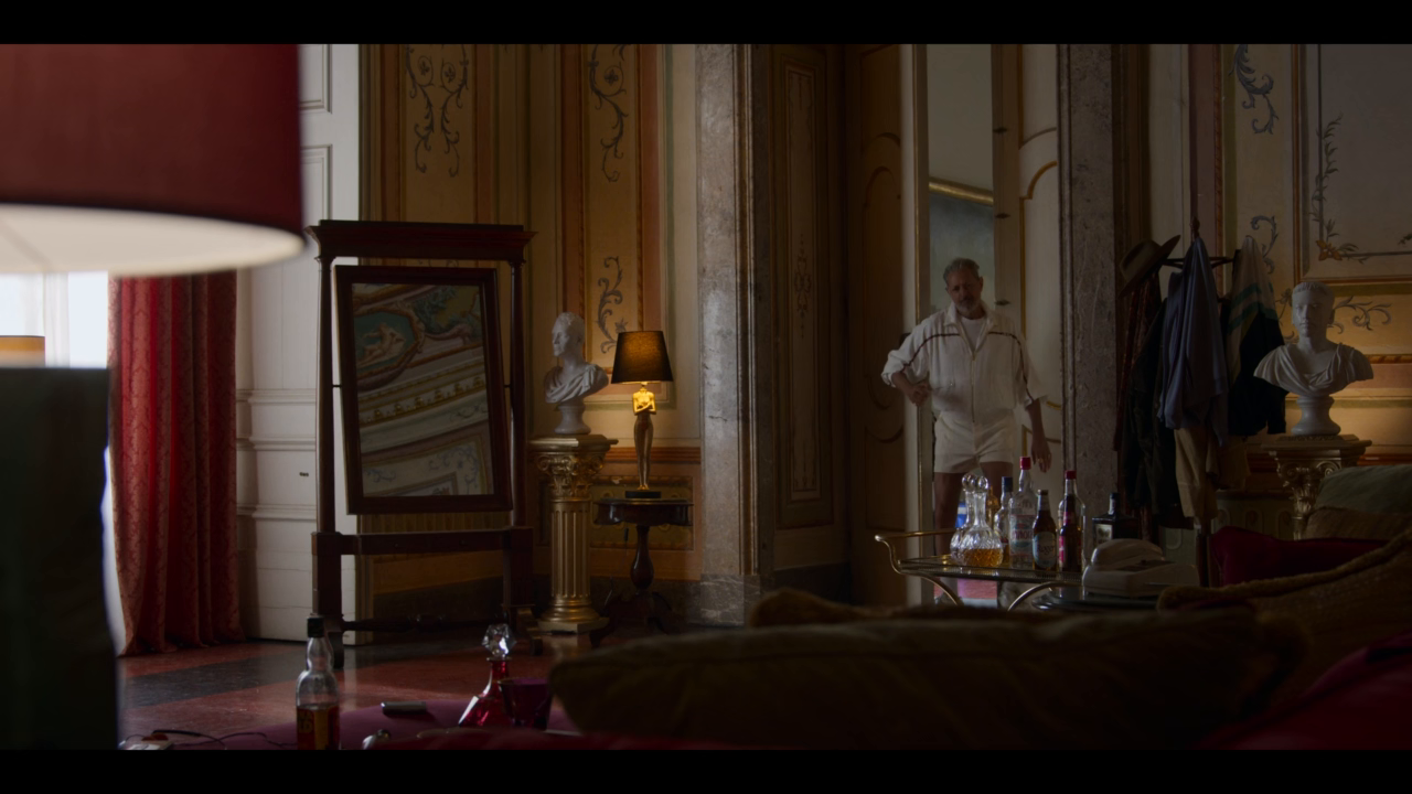 KAOS.S01E01.720p.WEBRip.x265-PROTON-004