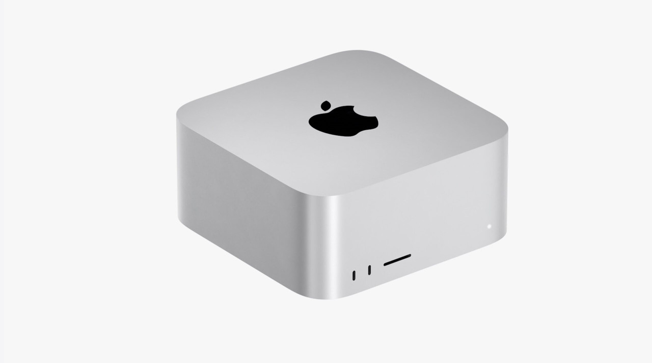 Mac Studio desktop