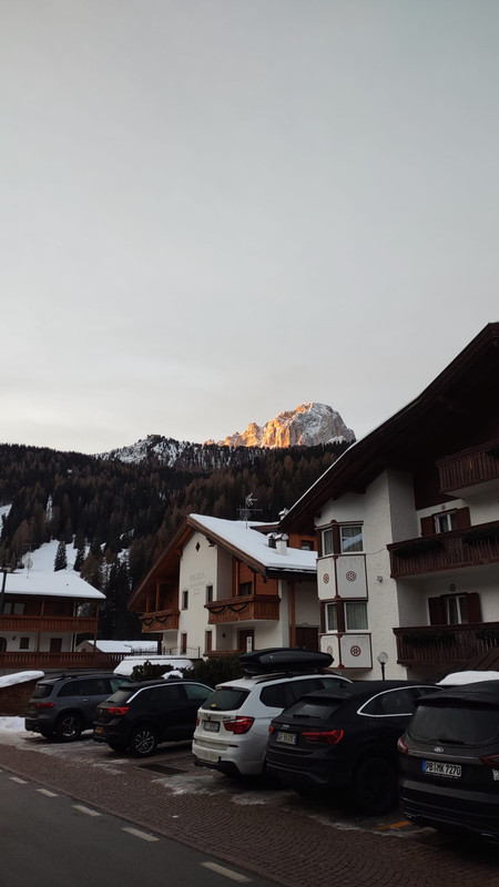 5FDFA643-0AEC-4925-9481-FB6C69E0E4C1