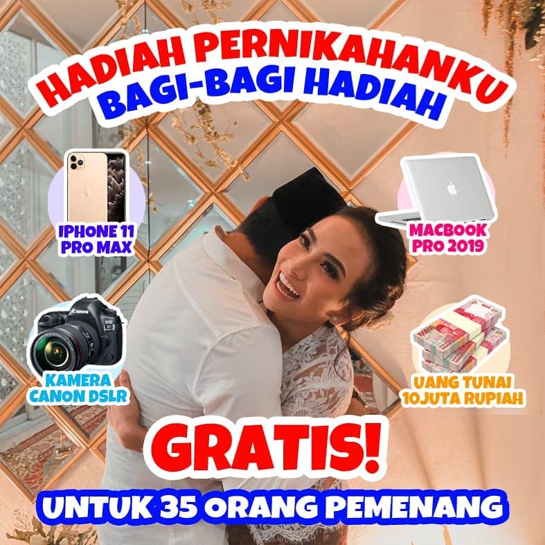 Foto give away Vanessa Angel bersama suaminya