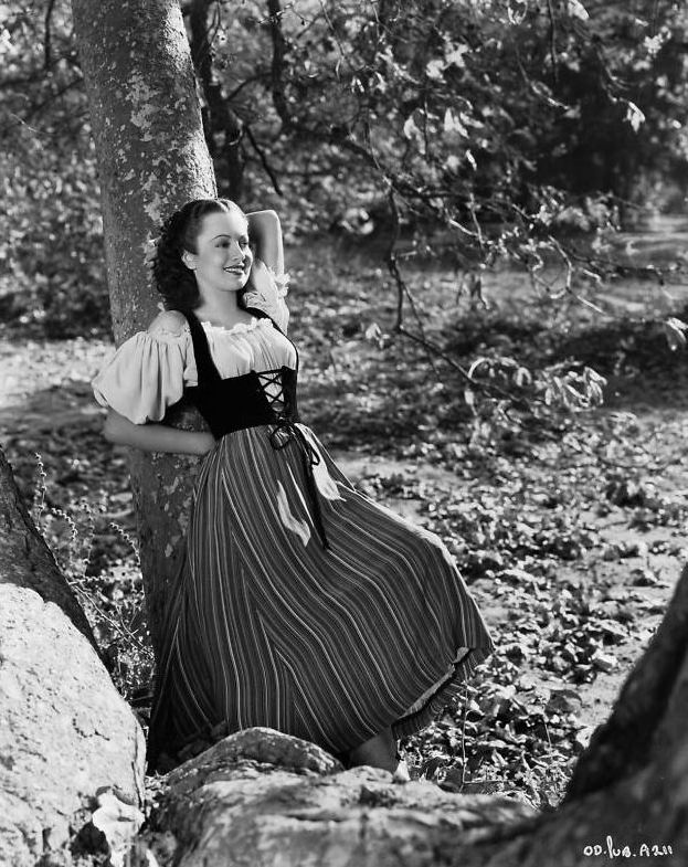 olivia_de_havilland_c92
