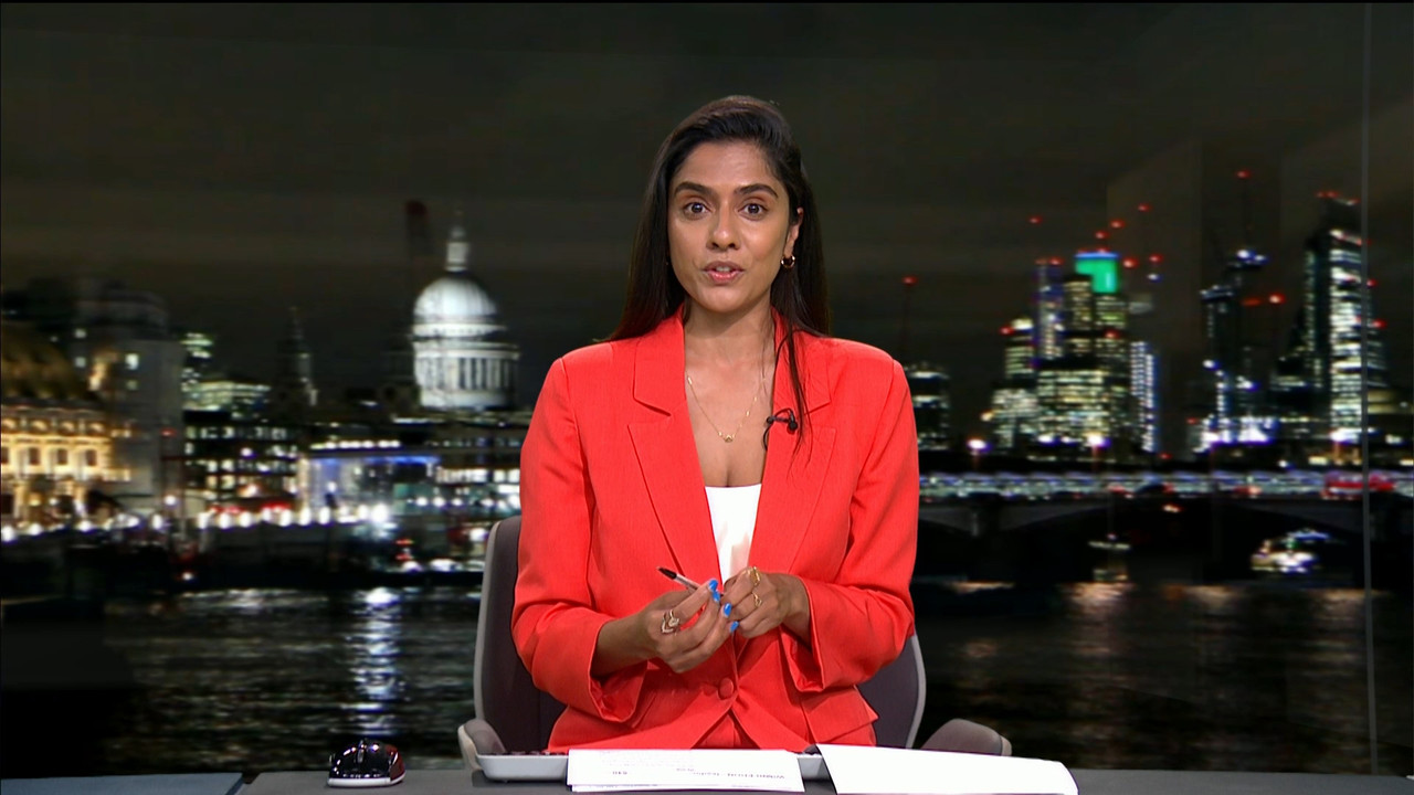 ITV News London_20220627_22302245.ts_snapshot_09.42.081